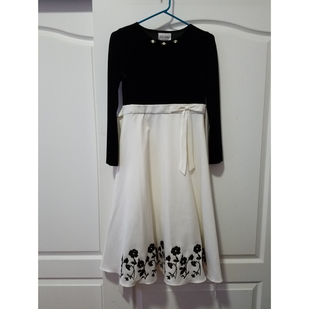 Little girls dress